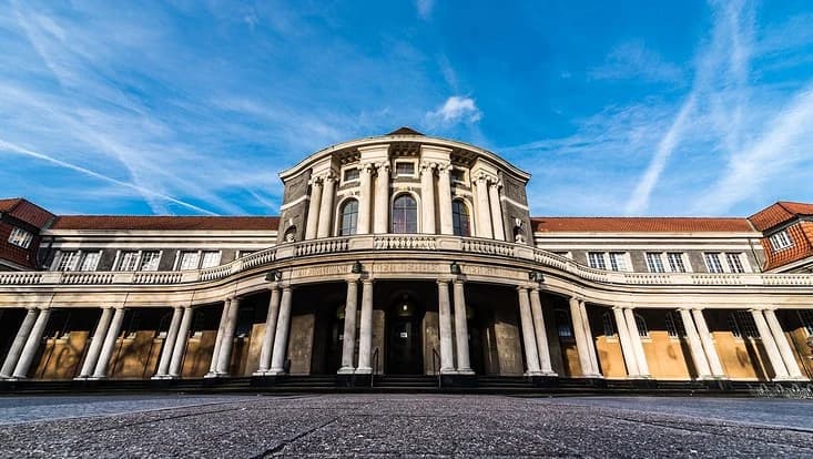  Universität Hamburg