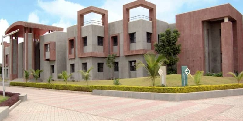 RK University 